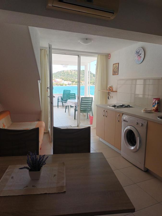 Volat Apartments Betina  Zewnętrze zdjęcie