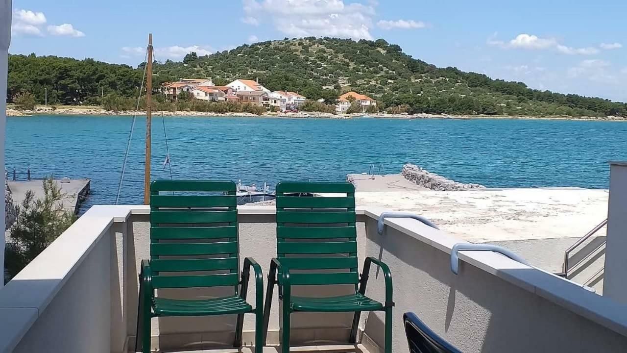 Volat Apartments Betina  Zewnętrze zdjęcie